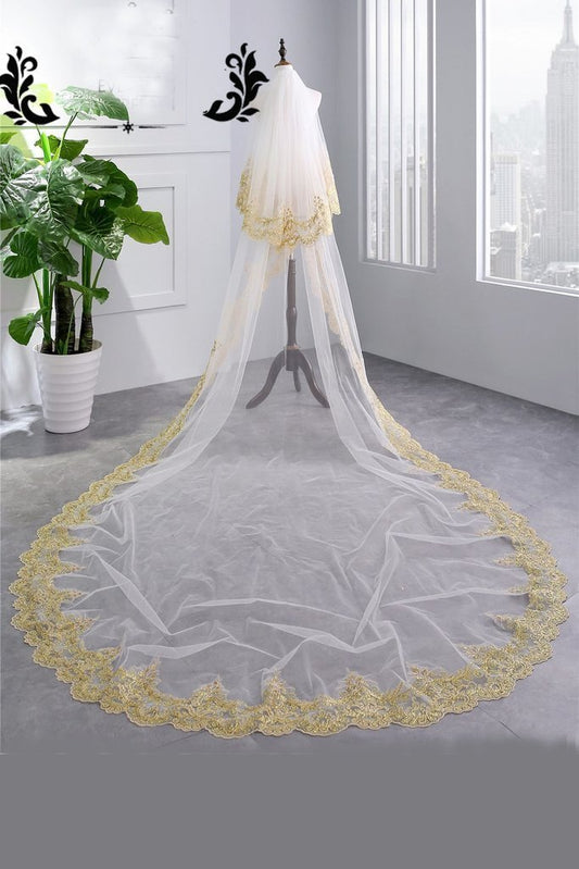 Elegant 3.5 Meters Long Gold Lace Edge Two Layers Long Wedding Veils with Comb