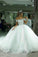 2022 Ball Gown Wedding Dresses Boat Neck Tulle With Applique Court